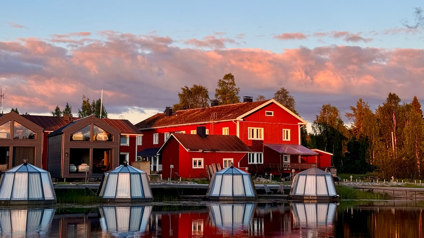 Luplandi & Arctic Guest House: Pohjoinen matkakokemus perheen silmin